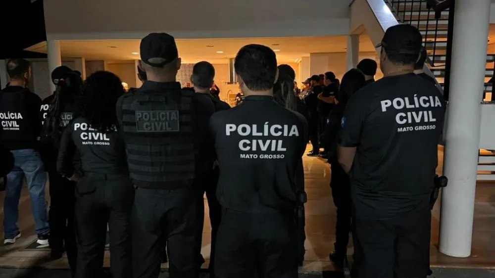Polícia Civil cumpre 50 ordens judiciais contra facção envolvida em tráfico de drogas e lavagem de dinheiro em Rondonópolis