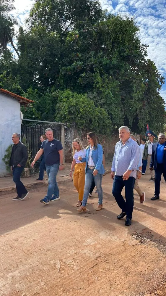 Senador Carlos Fávaro reforça apoio à saúde durante visita a Barão de Melgaço