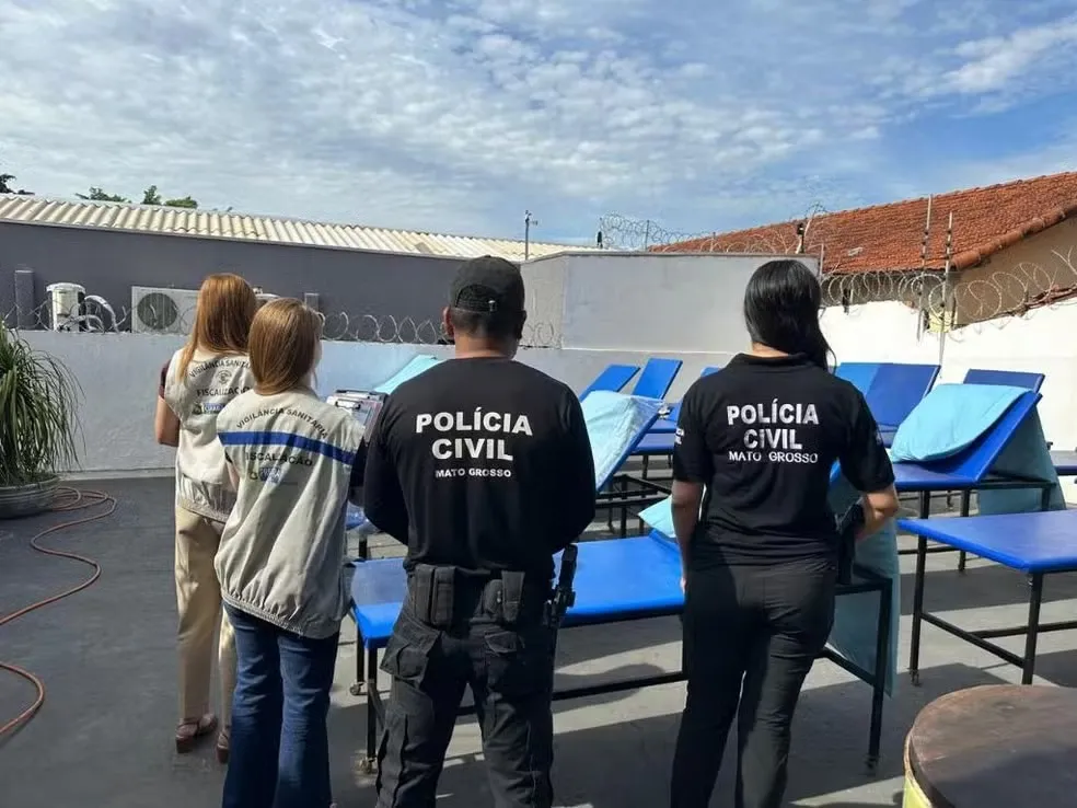 Câmera escondida em espaço íntimo revolta clientes e mobiliza investigação em Cuiabá