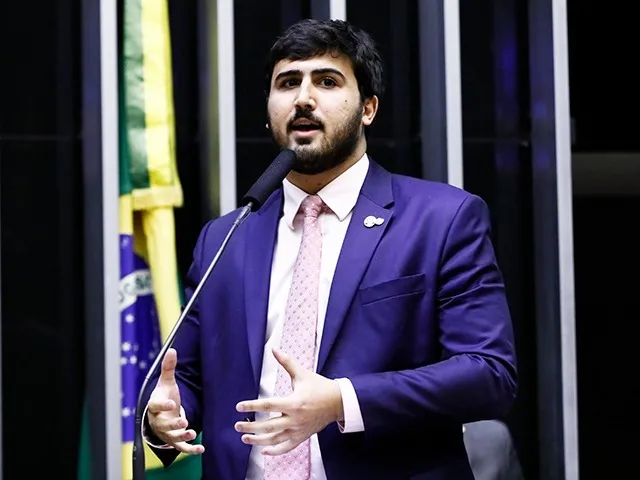 Mato Grosso lidera índices de feminicídio e Emanuelzinho é o único da bancada a apoiar urgência para criminalizar a misoginia