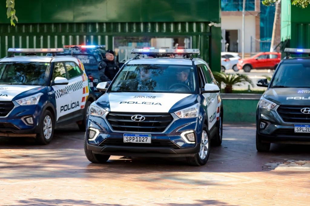 POLICIA MILITAR ILUST