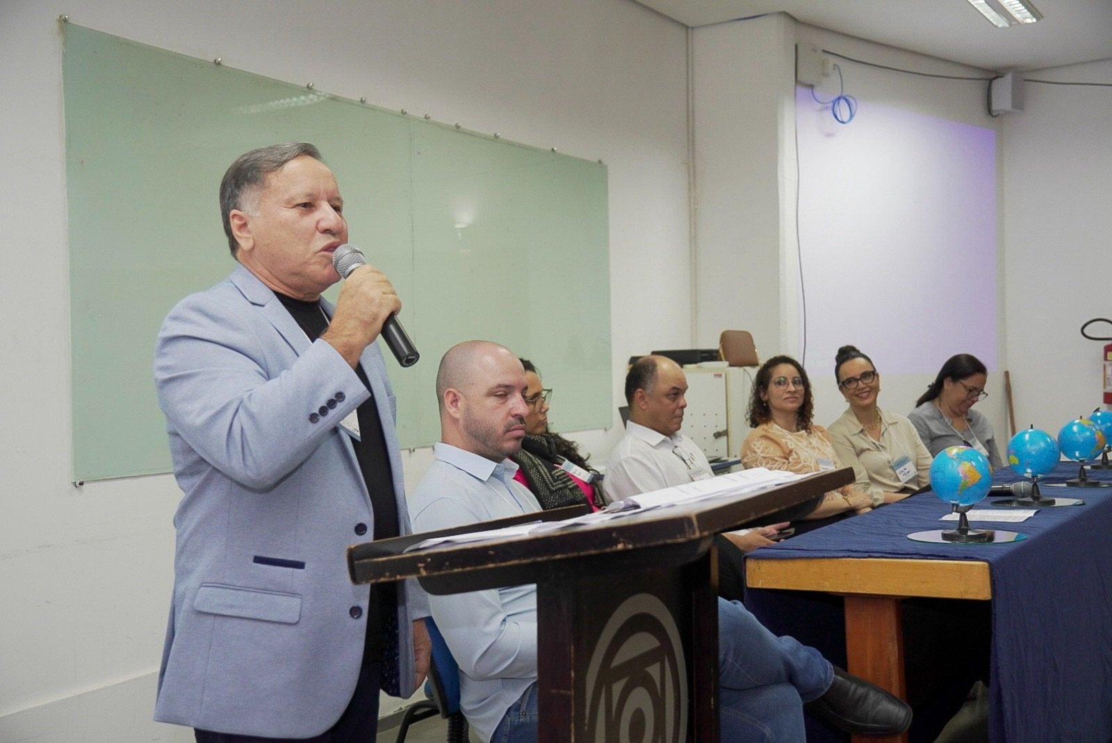 a22bf7fe-d444-4e33-aad0-4d37d71b3b95