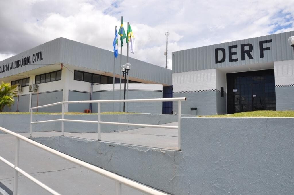 Autor de roubo em garagem de veículos no bairro Campo Velho é preso e PC caça comparsa