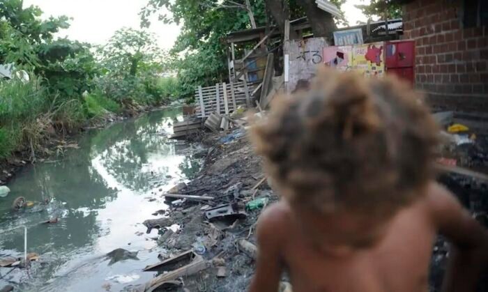 Brasil: 30 milhões de crianças estão expostas aos riscos climáticos