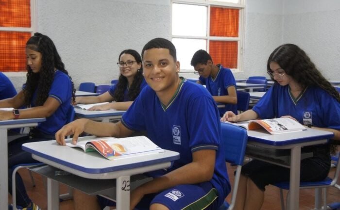 Solicitação de vagas na rede pública estadual para 2027 termina nesta sexta-feira
