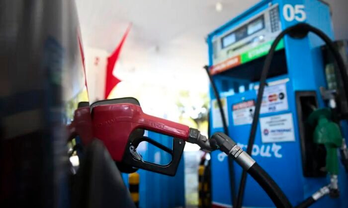 Tributos da gasolina são zerados e subsídios a combustíveis, ampliados